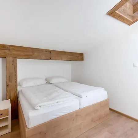 Splendid In With Balcony *